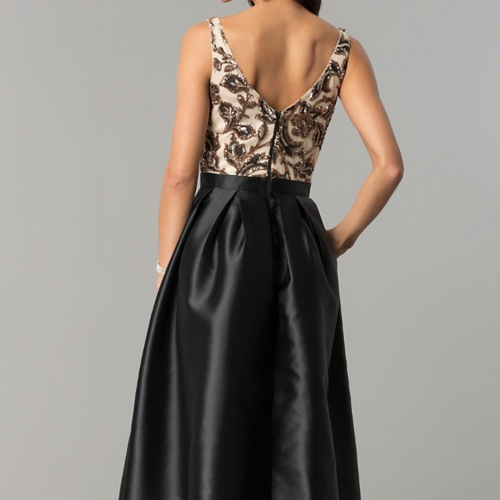 Prom Dress - Picture 2 of 7